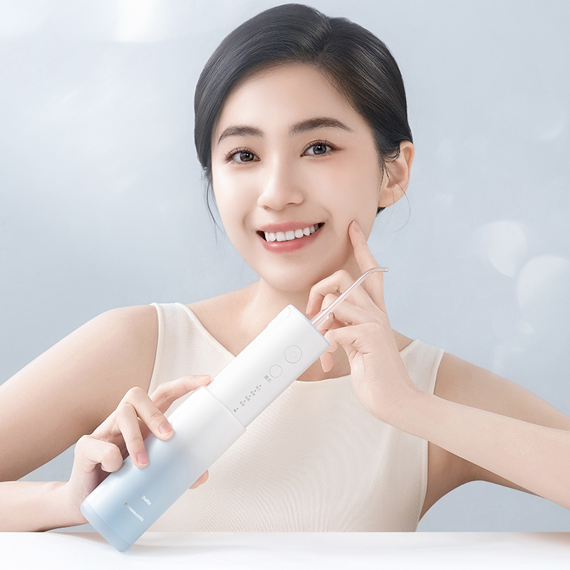 無懼露齒，笑出自信