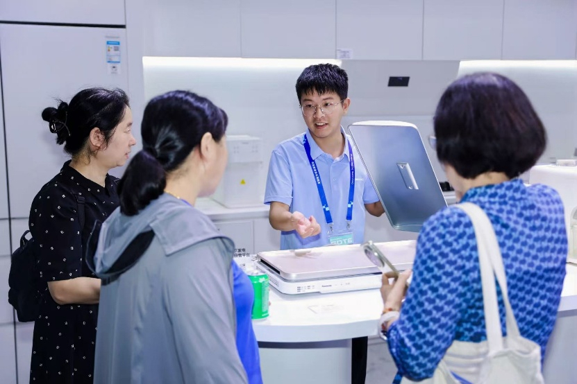 松下攜全場景智慧生活方案亮相第四屆數貿會 旗艦洗護新品首秀